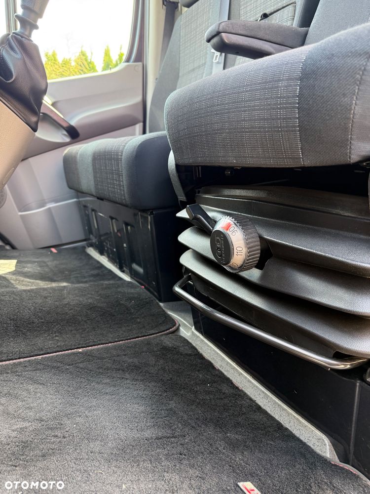 Mercedes-Benz Sprinter - 18
