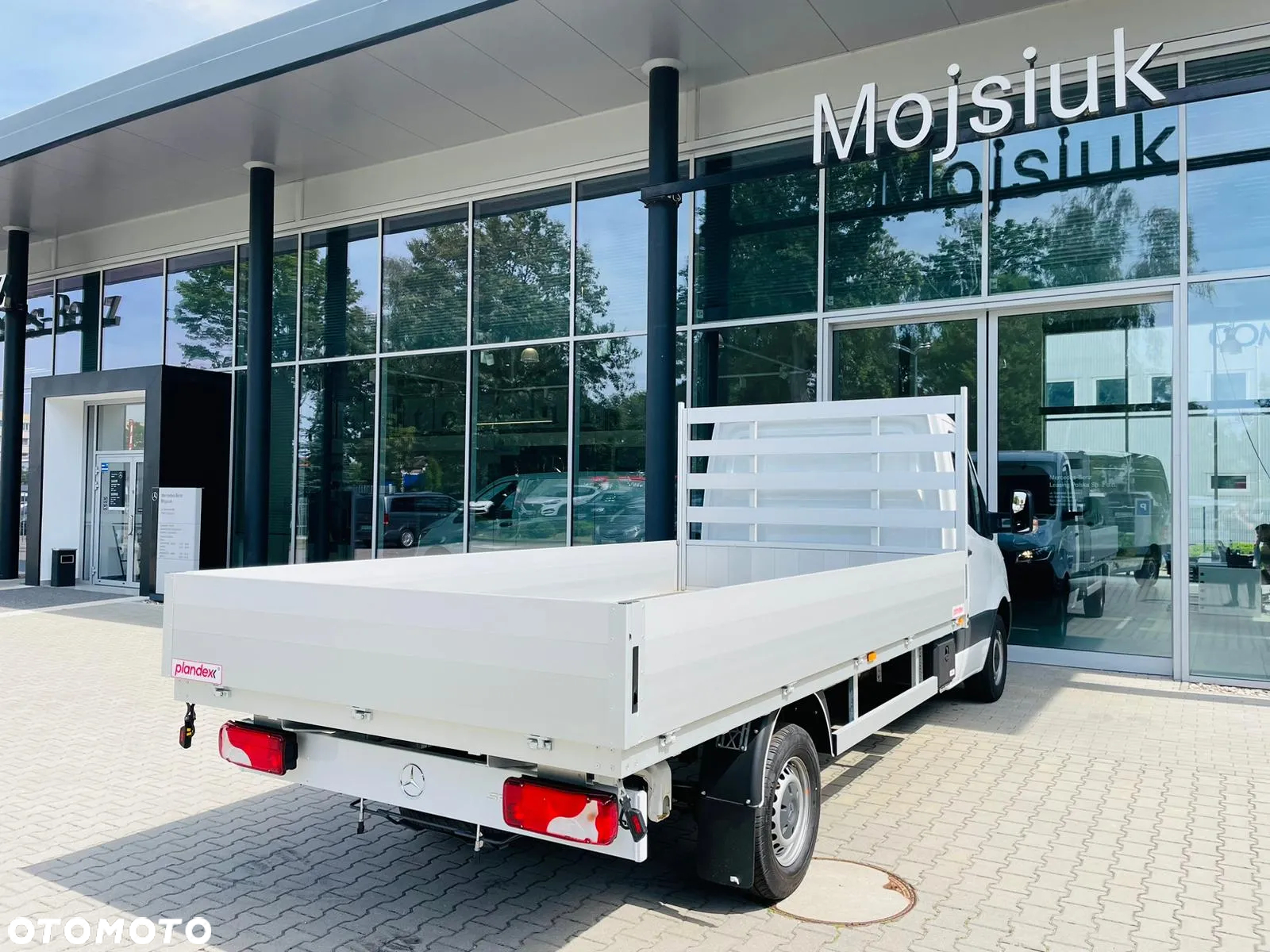 Mercedes-Benz Sprinter - 4