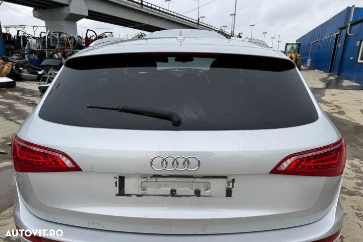 Haion cu luneta Audi Q5 8R [2008 - 2012] - 1
