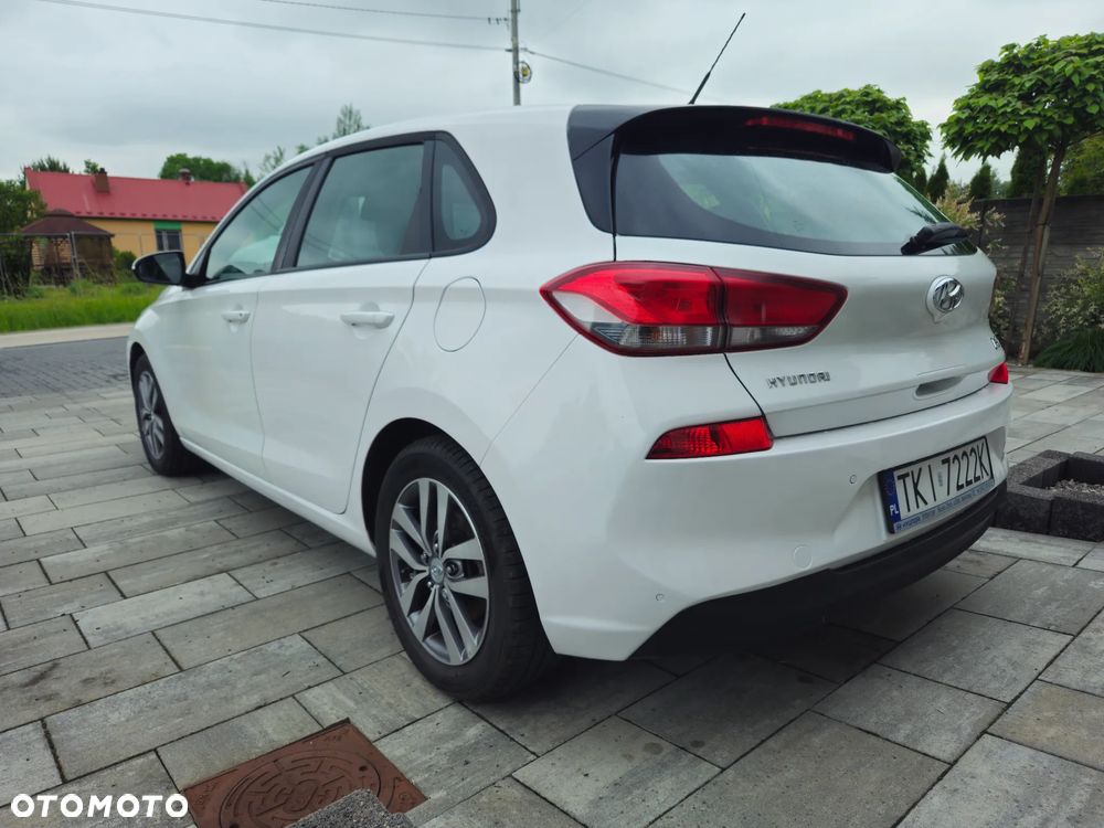 Hyundai i30 1.4 Classic + - 3