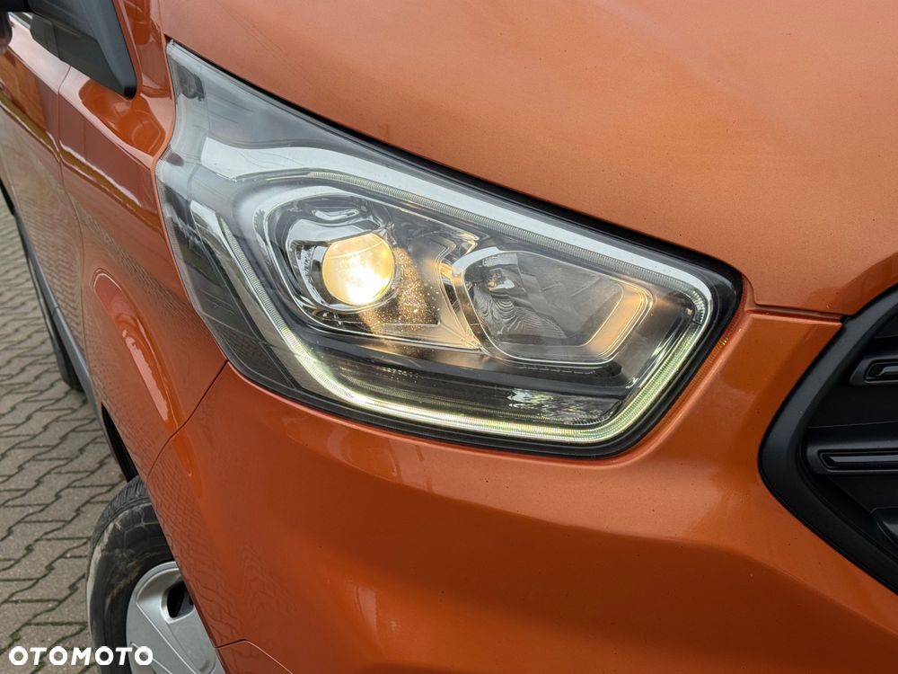 Ford TRANSIT CUSTOM - 6