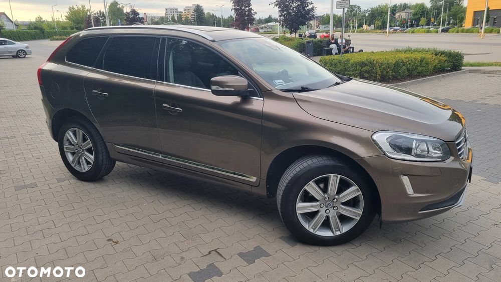 Volvo XC 60 D4 AWD Summum - 2