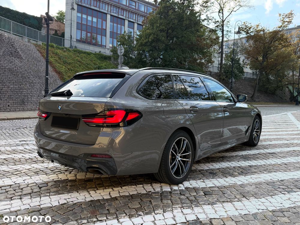BMW Seria 5 520d M Sport Edition - 8