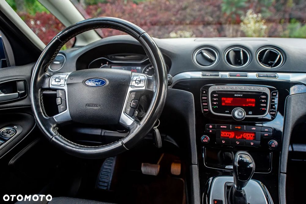 Ford S-Max - 26