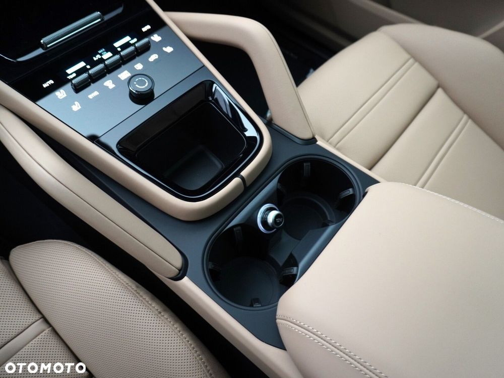 Porsche Cayenne E-Hybrid PHEV Black Edition - 29
