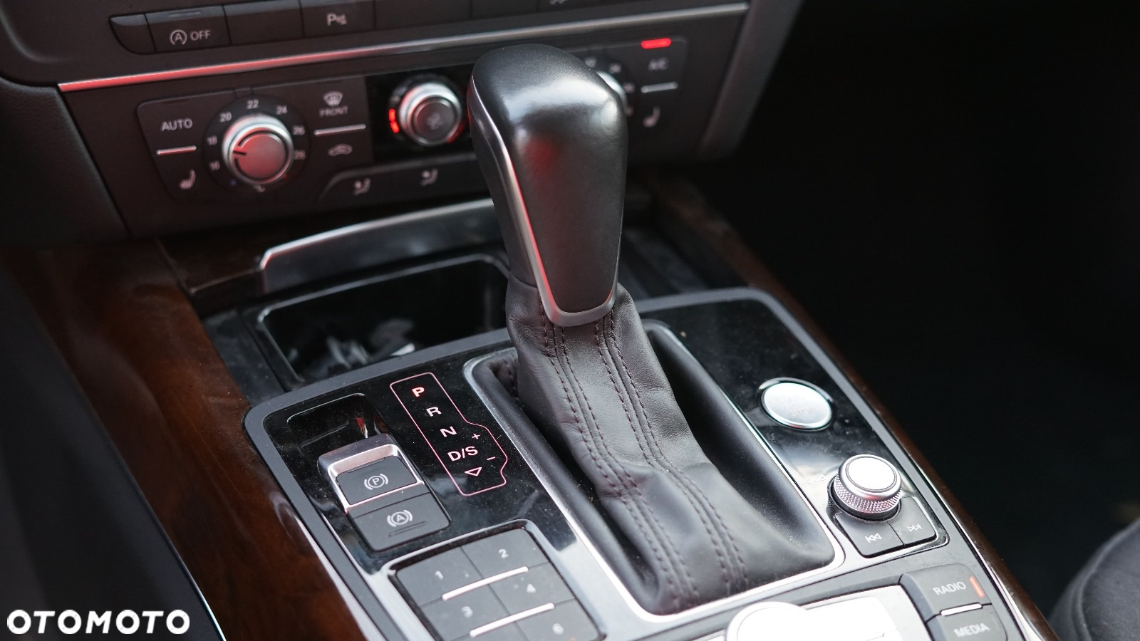 Audi A6 2.0 TDI ultra S tronic - 12
