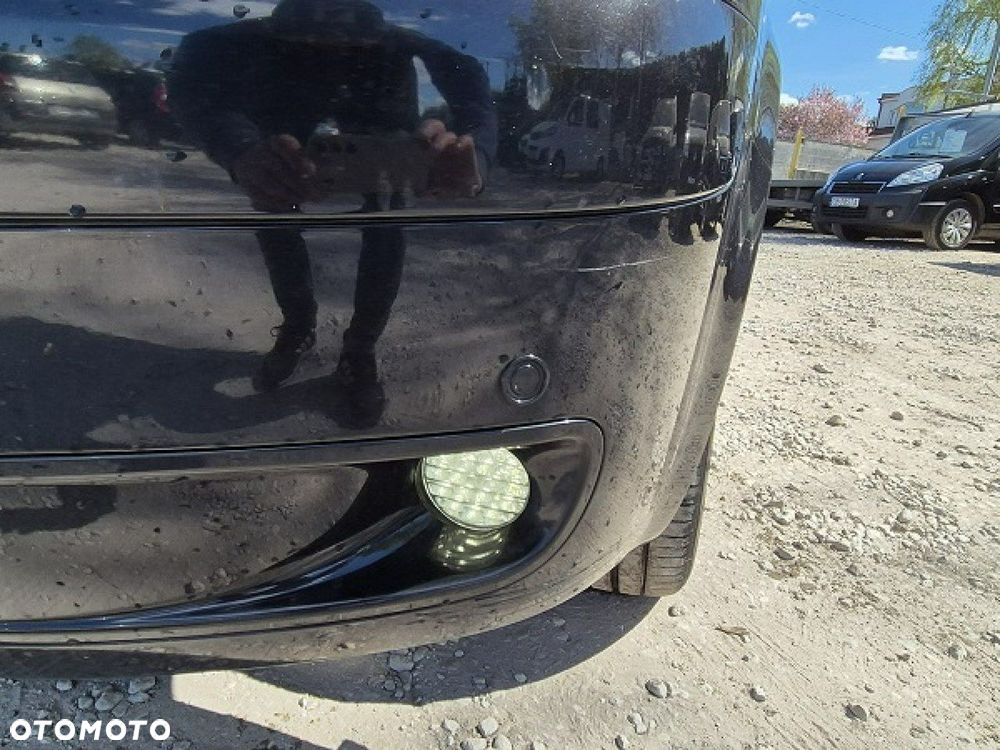 Volkswagen Multivan - 10