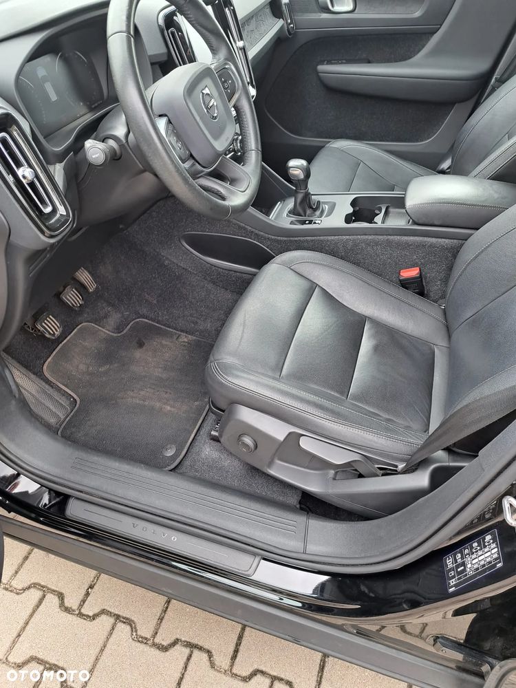 Volvo XC 40 T3 Momentum - 15