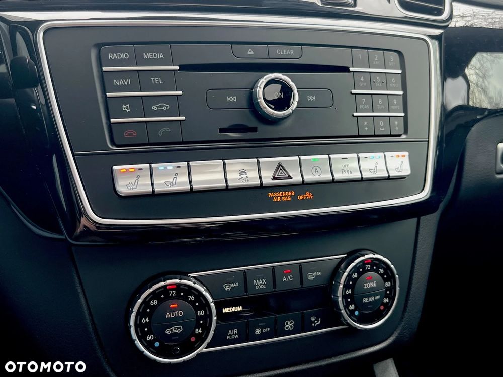 Mercedes-Benz GLS - 27