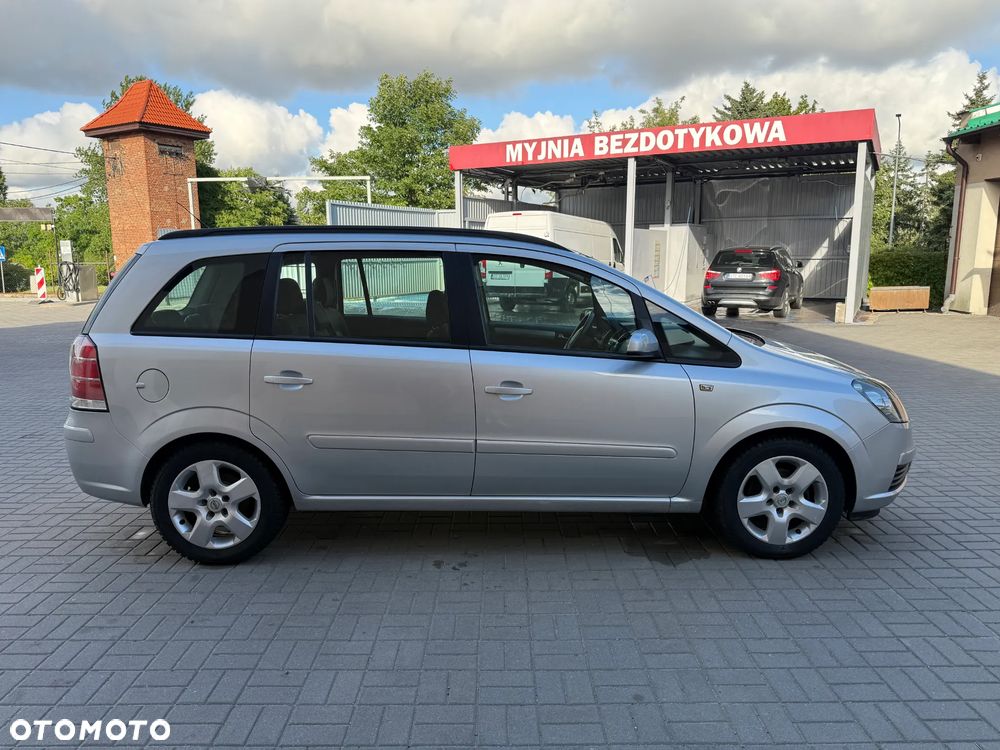 Opel Zafira 1.6 - 6