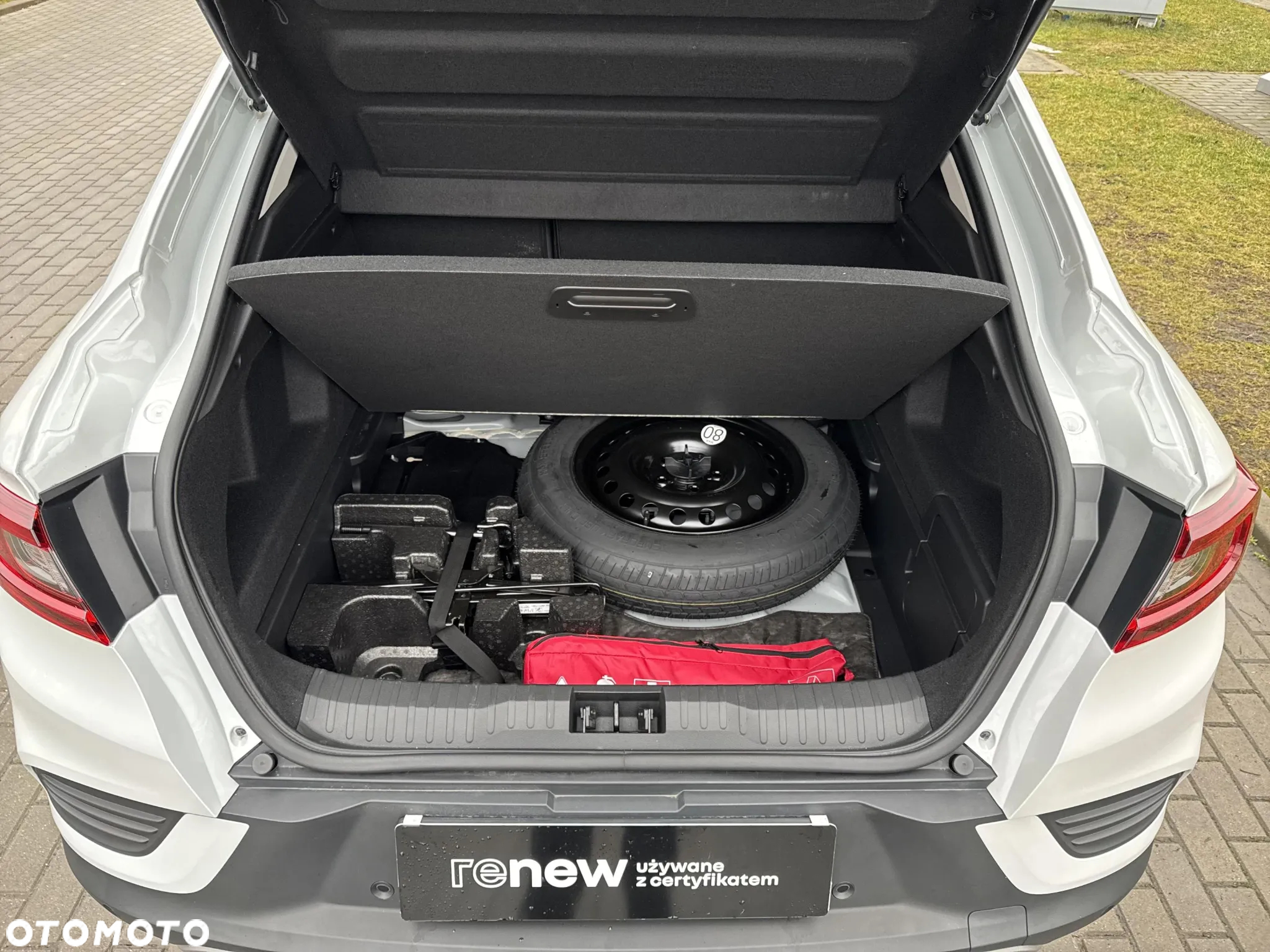 Renault Arkana 1.6 E-TECH Intens MMT - 24