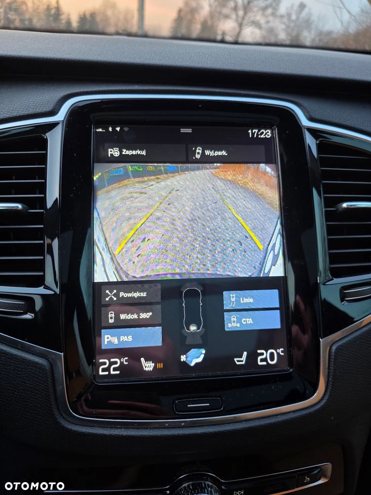 Volvo XC 90 - 21