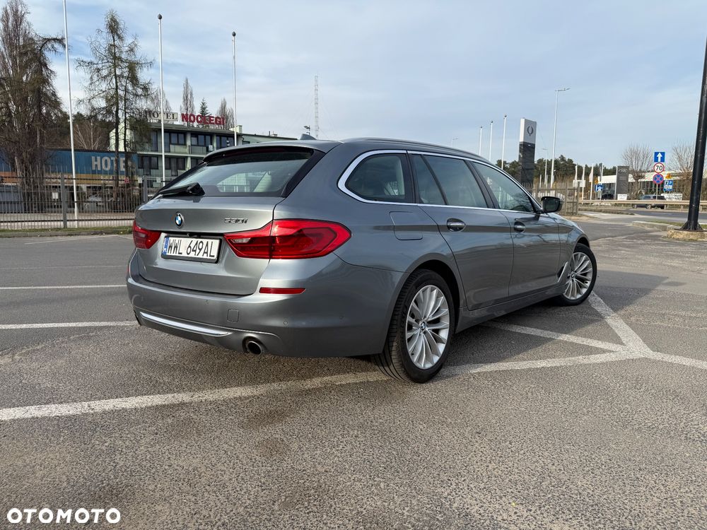 BMW Seria 5 530i Luxury Line - 15