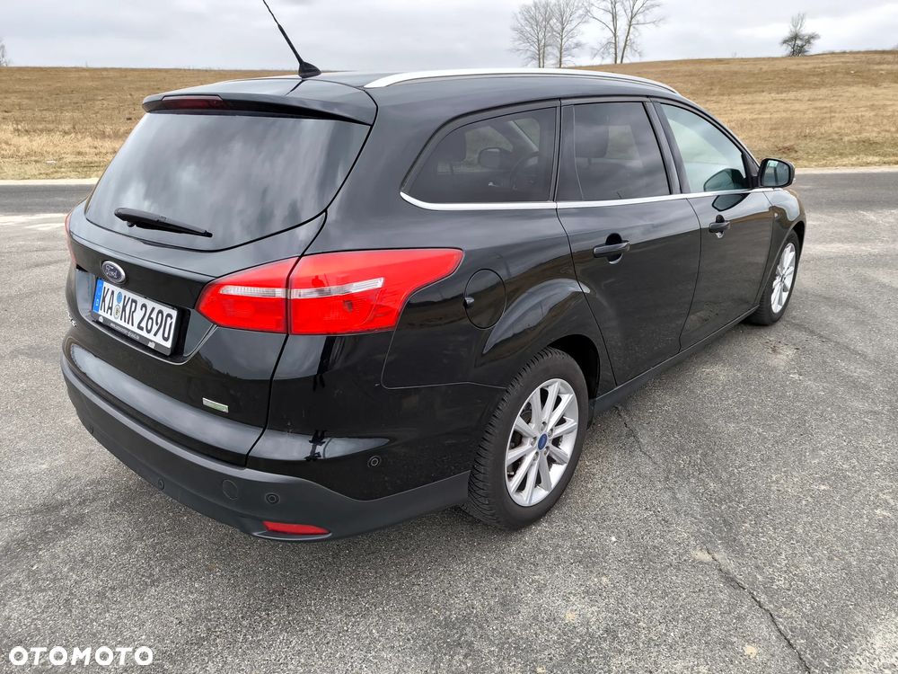 Ford Focus 1.0 EcoBoost Titanium - 3