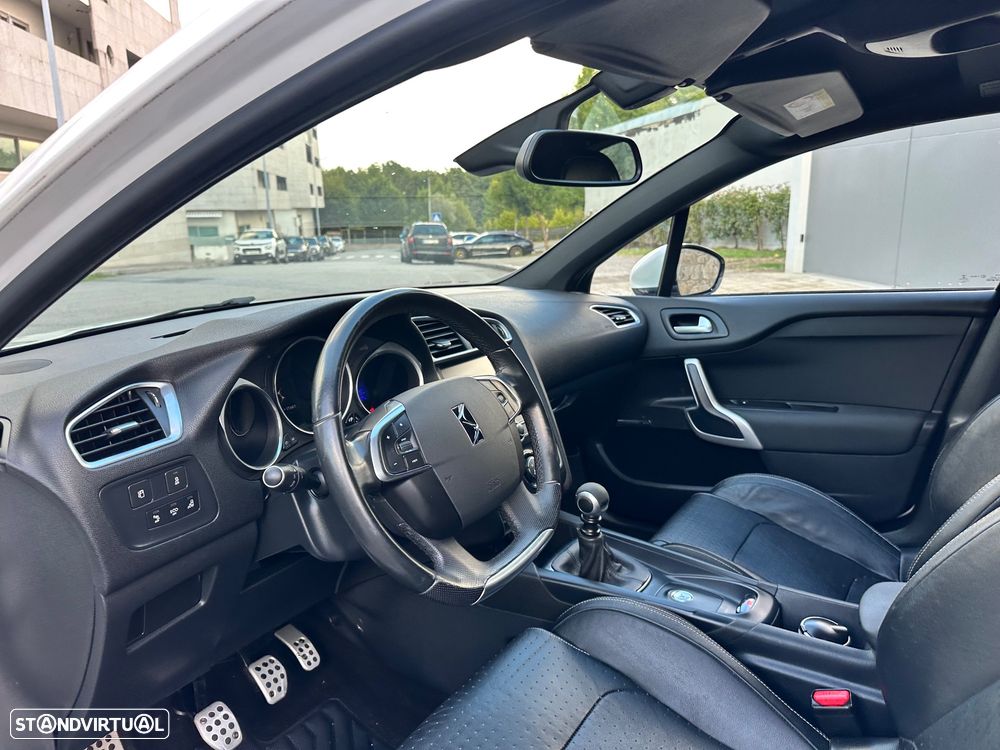 DS DS4 2.0 BlueHDi Sport Chic - 27