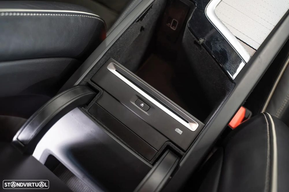 Volvo XC 90 2.0 D4 R-Design - 39