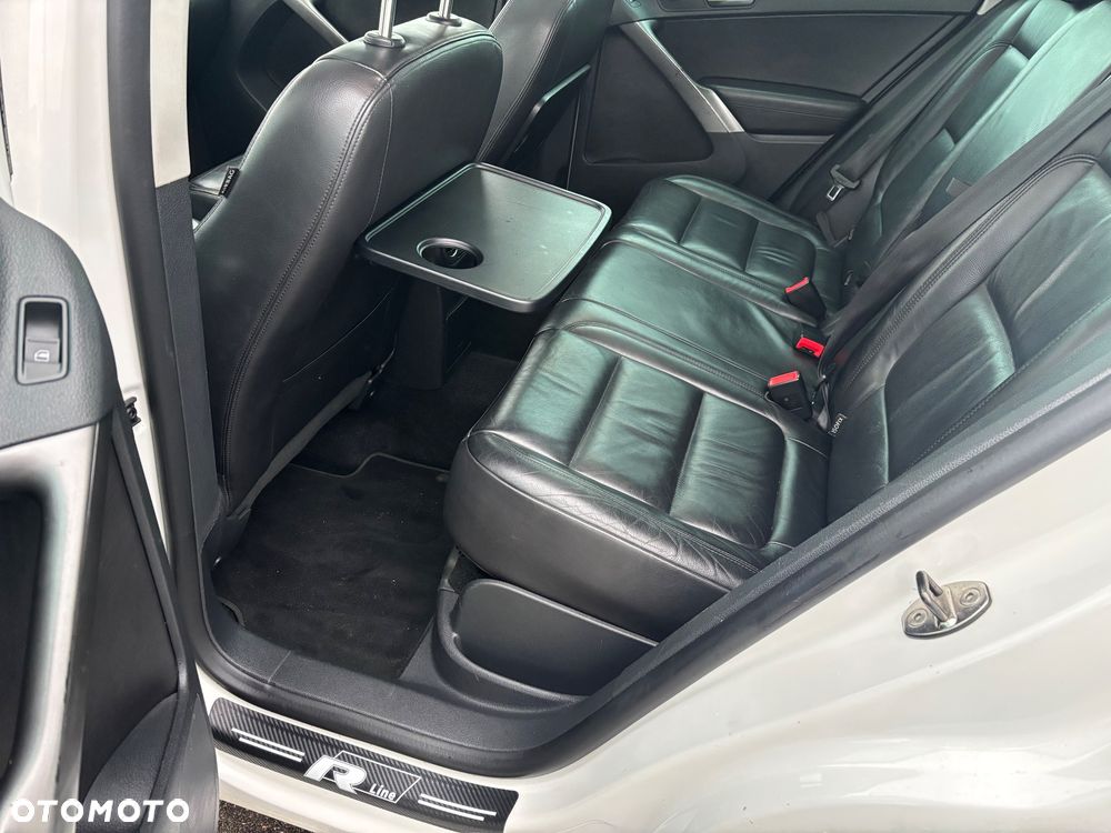 Volkswagen Tiguan - 13