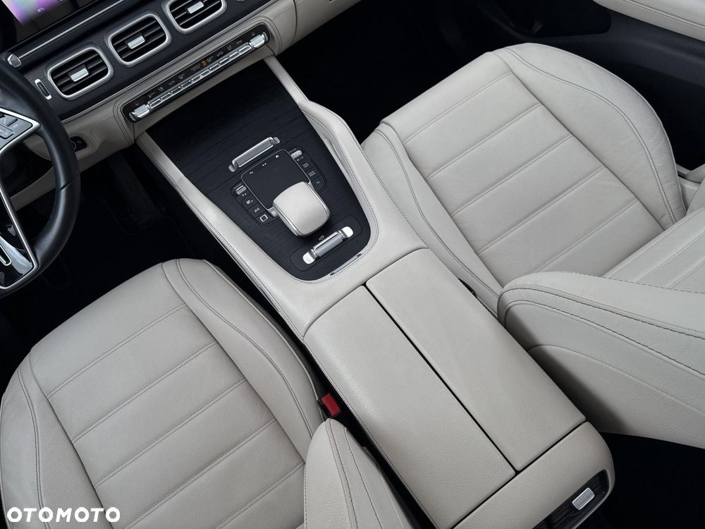 Mercedes-Benz GLE - 16