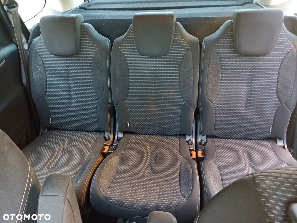Citroën C4 Picasso - 11