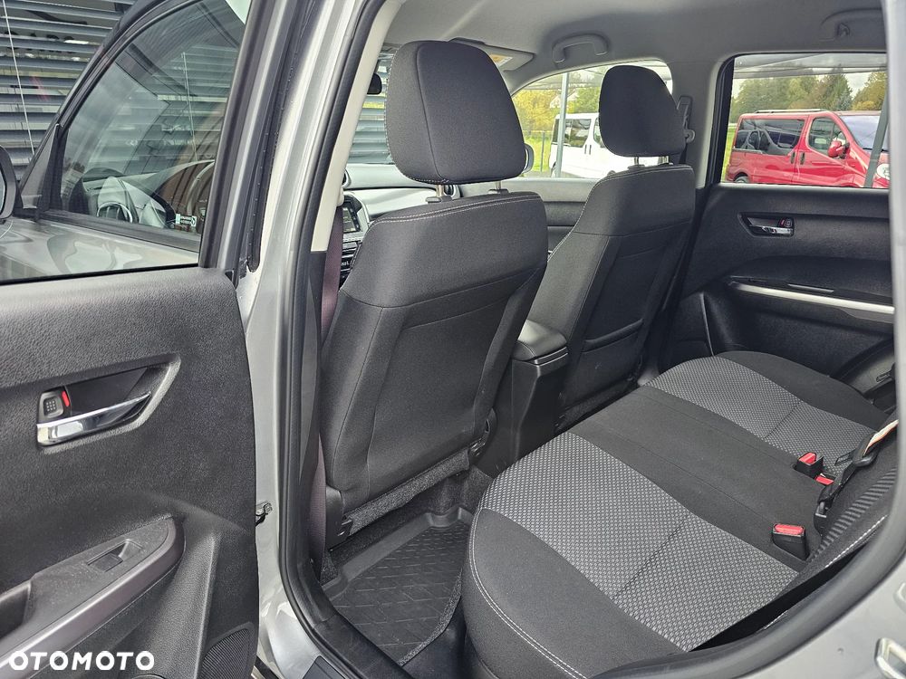 Suzuki Vitara 1.5 Dualjet Hybrid Allgrip AGS Comfort+ - 9