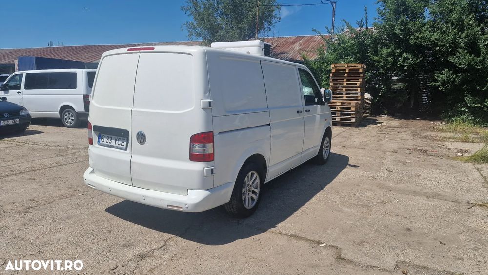 Volkswagen Transporter - 3