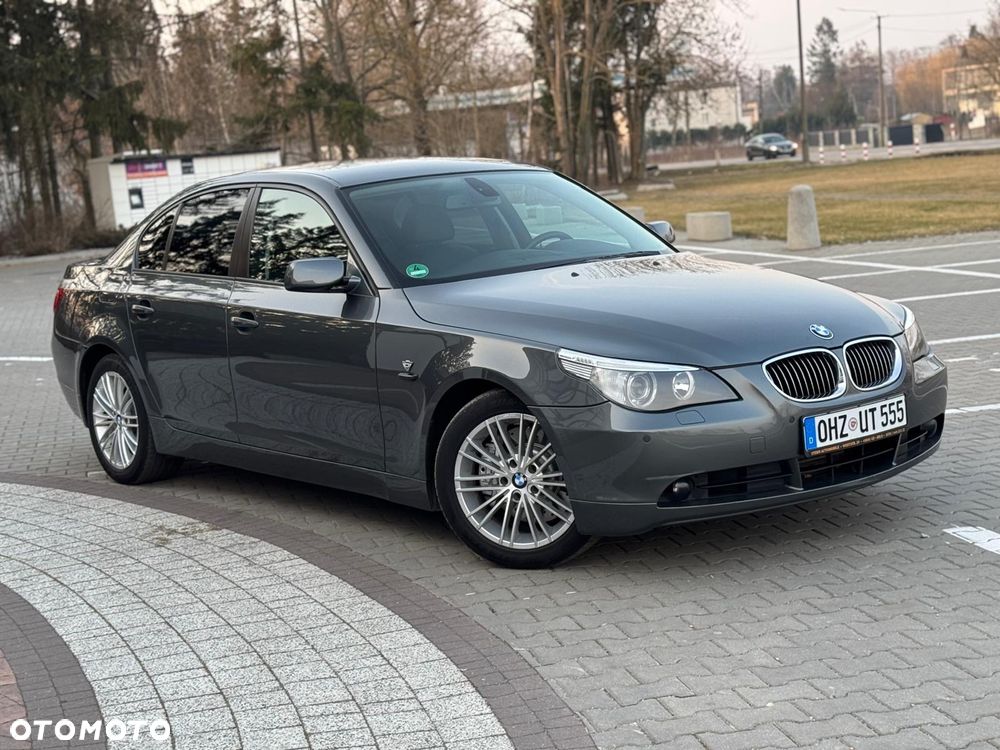 BMW Seria 5 545i - 8