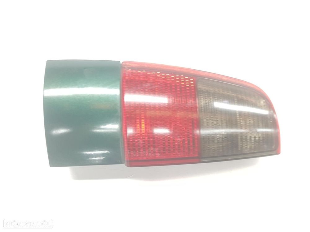 FAROLIM TRASEIRO ESQUERDO SEAT CORDOBA BERLINA 6K2 - 1