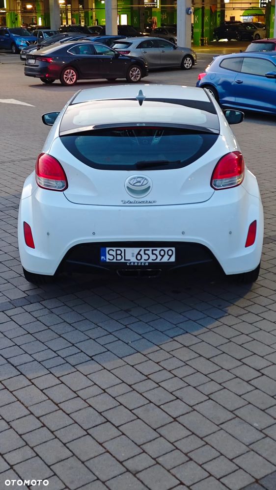 Hyundai Veloster 1.6 Premium - 6
