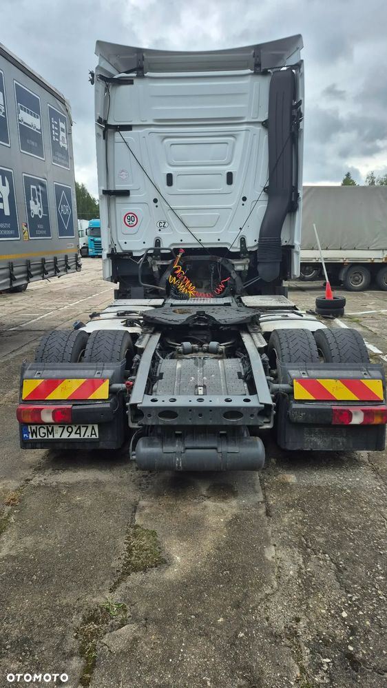 Mercedes-Benz ACTROS - 3