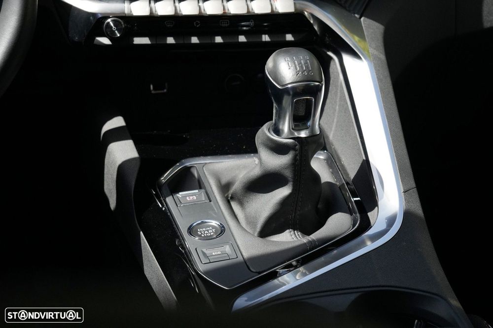 Peugeot 3008 1.2 PureTech Active - 18