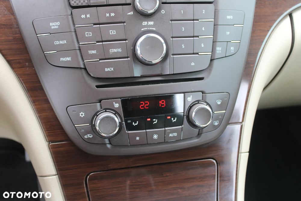 Opel Insignia - 24