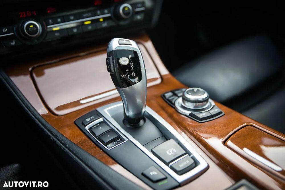 BMW Seria 5 520d - 16