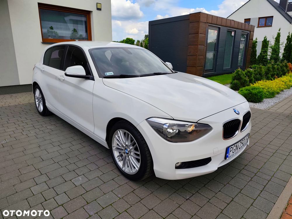 BMW Seria 1 116d EfficientDynamics Sport Line - 2