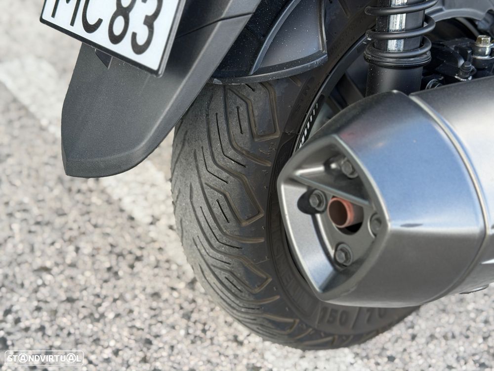 Kymco Downtown 300 I ABS - 9