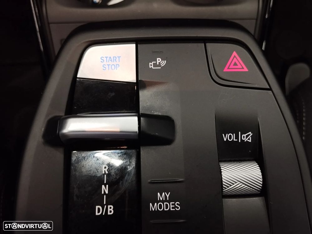 BMW iX1 eDrive20 - 45