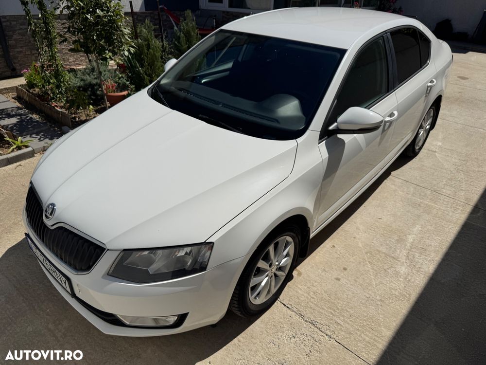 Skoda Octavia 1.6 TDI ACTIVE - 12
