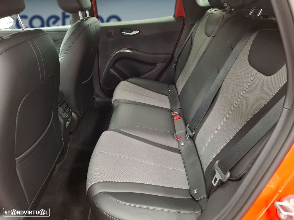 BYD Dolphin 1.5 DM-i Comfort — fotografia 14