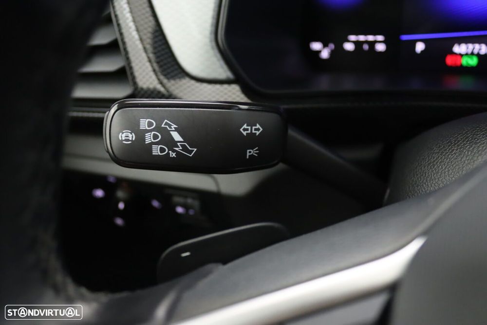 VW T-Cross 1.0 TSI Urban DSG - 11