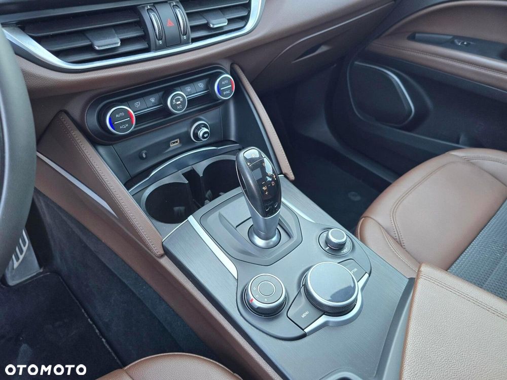 Alfa Romeo Stelvio 2.0 Turbo Super Q4 - 22