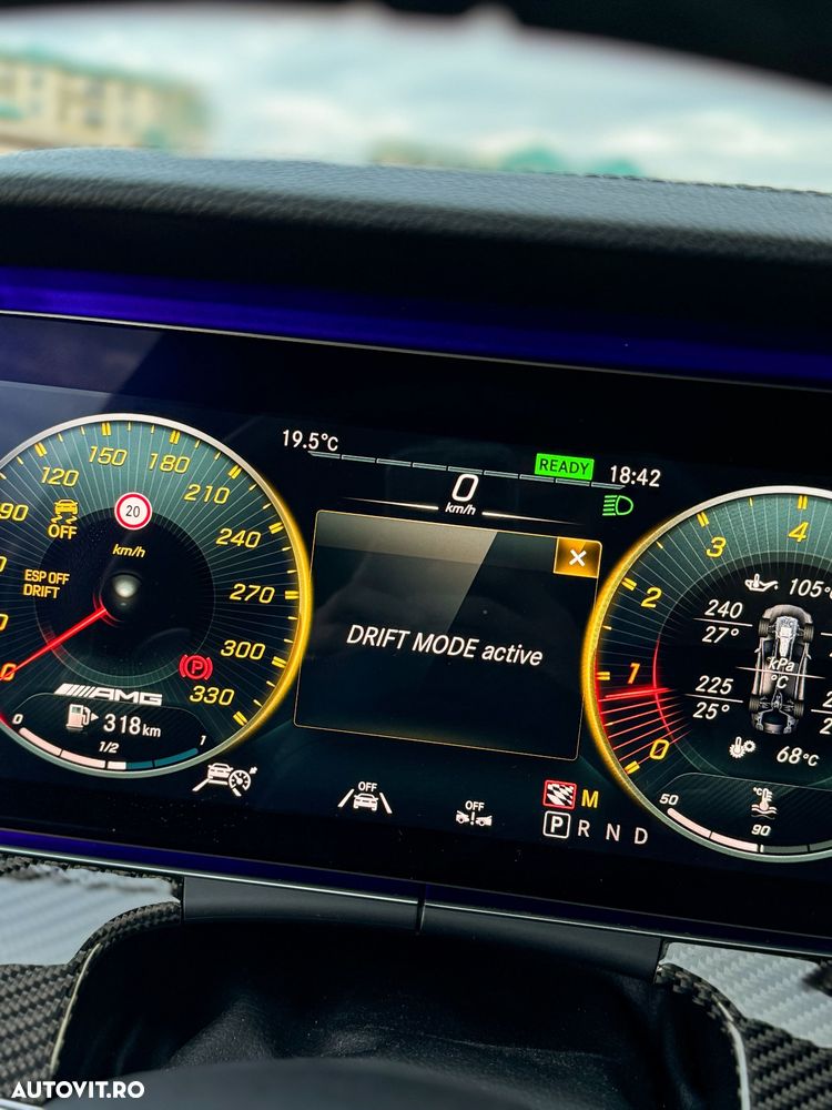 Mercedes-Benz AMG - 9