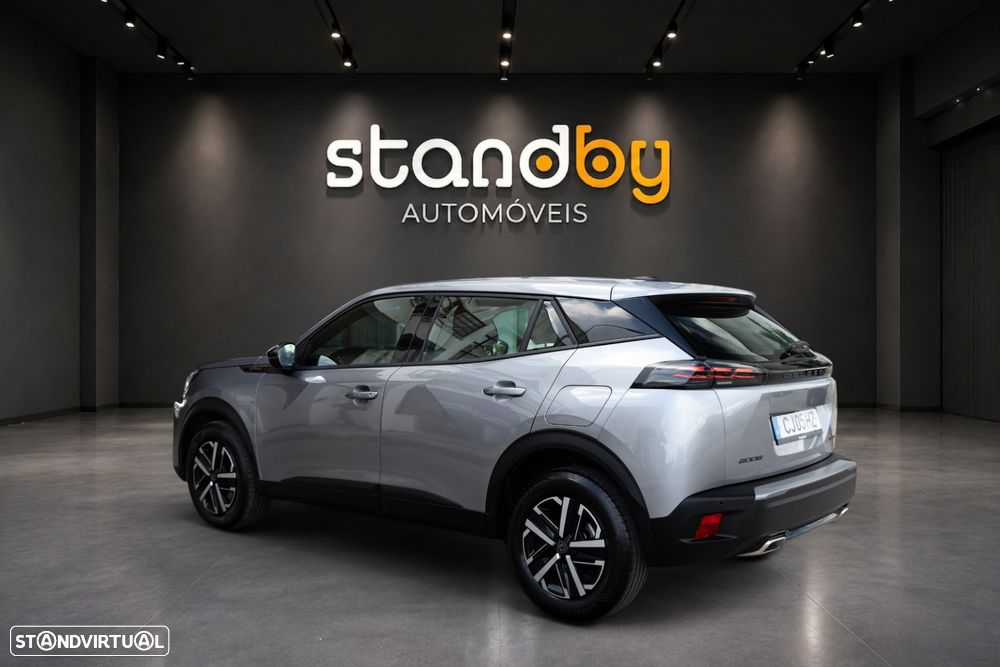 Peugeot 2008 Hybrid 145 e-DSC Style - 4