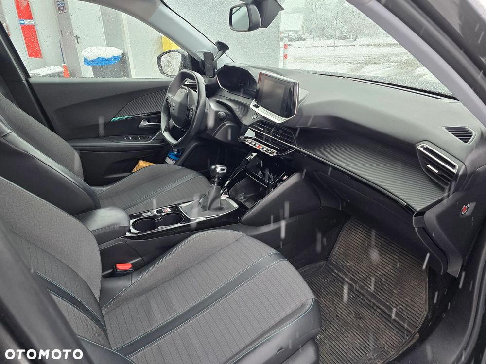 Peugeot 2008 - 10