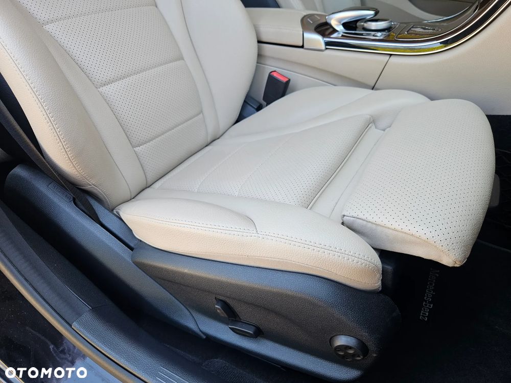 Mercedes-Benz Klasa C 200 4-Matic 9G-TRONIC - 20