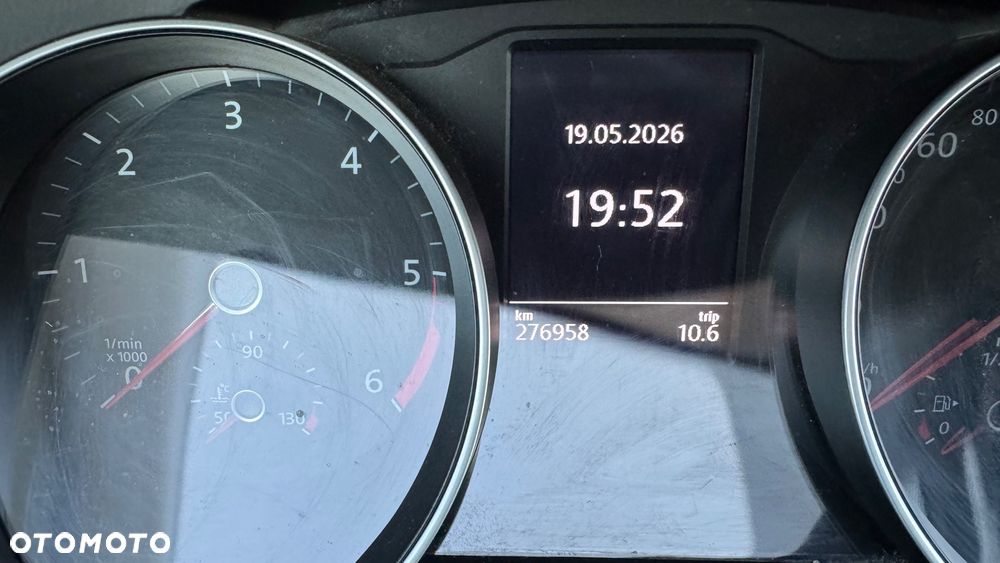 Volkswagen Passat 2.0 TDI SCR DSG Comfortline - 8