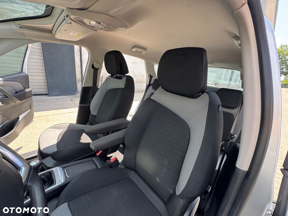 Citroën C4 Picasso - 17