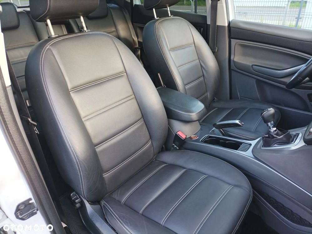 Ford Kuga 2.0 TDCi 4x4 Titanium - 30