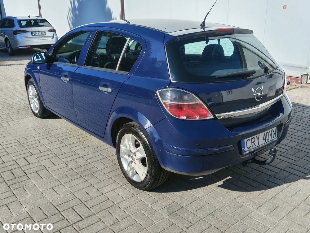 Opel Astra 1.7 CDTI Enjoy - 21