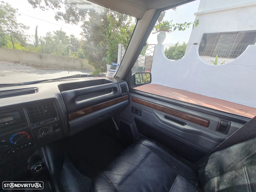 Land Rover Range Rover 2.5 TDi - 33