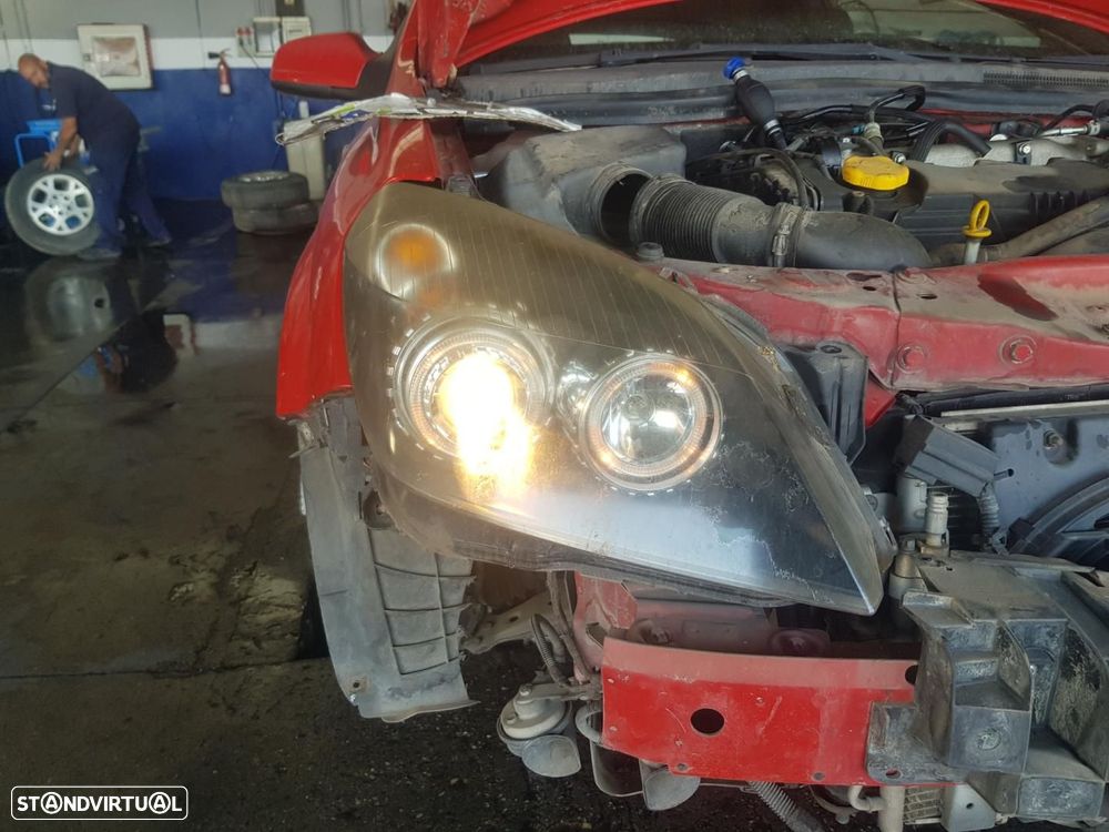 FAROL DIREITO OPEL ASTRA H GTC - 1