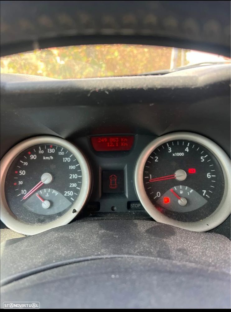 Renault Mégane 1.5 dCi P. Authentique - 4